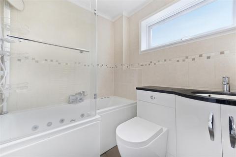 undefined, Elliott Rise, Ascot