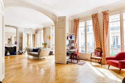 4 bedroom apartment, Paris 17ème, 75017