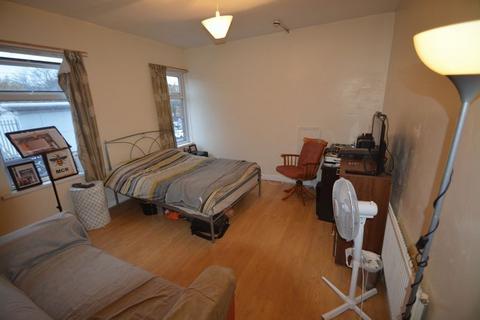 5 bedroom house to rent, Ashville Road, Leeds LS6