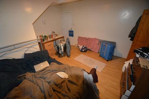 4 bedroom house to rent, Harold Grove, Leeds LS6