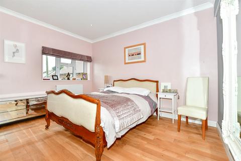 5 bedroom detached house for sale, The Street, Ulcombe, Maidstone, Kent