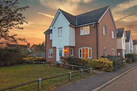 4 bedroom detached house for sale, Fellowes Close, Colchester