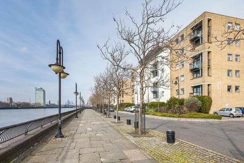 2 bedroom flat to rent, Shackleton Court, 2 Maritime Quay, Canary Wharf, london, E14 3QF