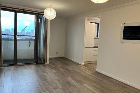 2 bedroom flat to rent, Shackleton Court, 2 Maritime Quay, Canary Wharf, london, E14 3QF