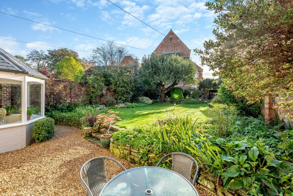 St. Johns Hill, Shrewsbury 5 bed townhouse for sale £935,000