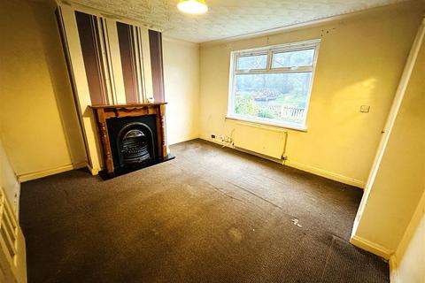 3 bedroom semi-detached house for sale - Thorn Avenue, Dewsbury