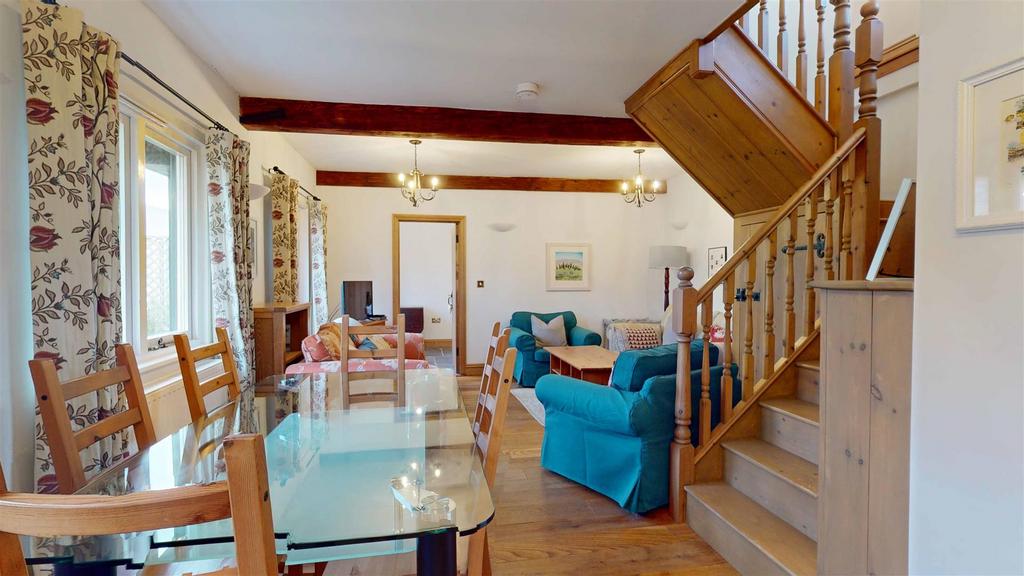 Main Street, Greatford, Stamford 3 bed character property £1,700 pcm
