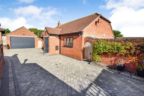 13a Campbell Close, Romford, RM1 4SA
