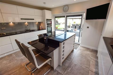 13a Campbell Close, Romford, RM1 4SA