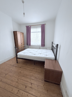 1 bedroom in a house share to rent, Osborne Road, Enfield, EN3
