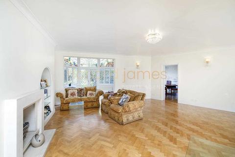 6 bedroom detached house for sale, Canons Drive, Edgware