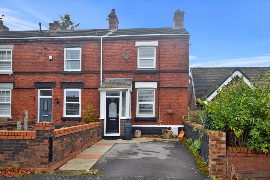 Lunts Heath Road, Farnworth, Widnes 2 bed end of terrace house for sale