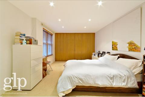 Flat 5, 12 Bourchier Street, London, W1D 4HZ