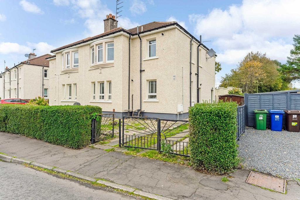 Kelburne Oval, Paisley 2 bed apartment £695 pcm (£160 pw)