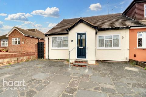 2 bedroom semi-detached bungalow for sale, Hunter Drive, Hornchurch