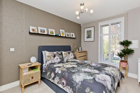 3 bedroom flat for sale - 3 Hudson Gait, Leith, Edinburgh, EH6 6AU