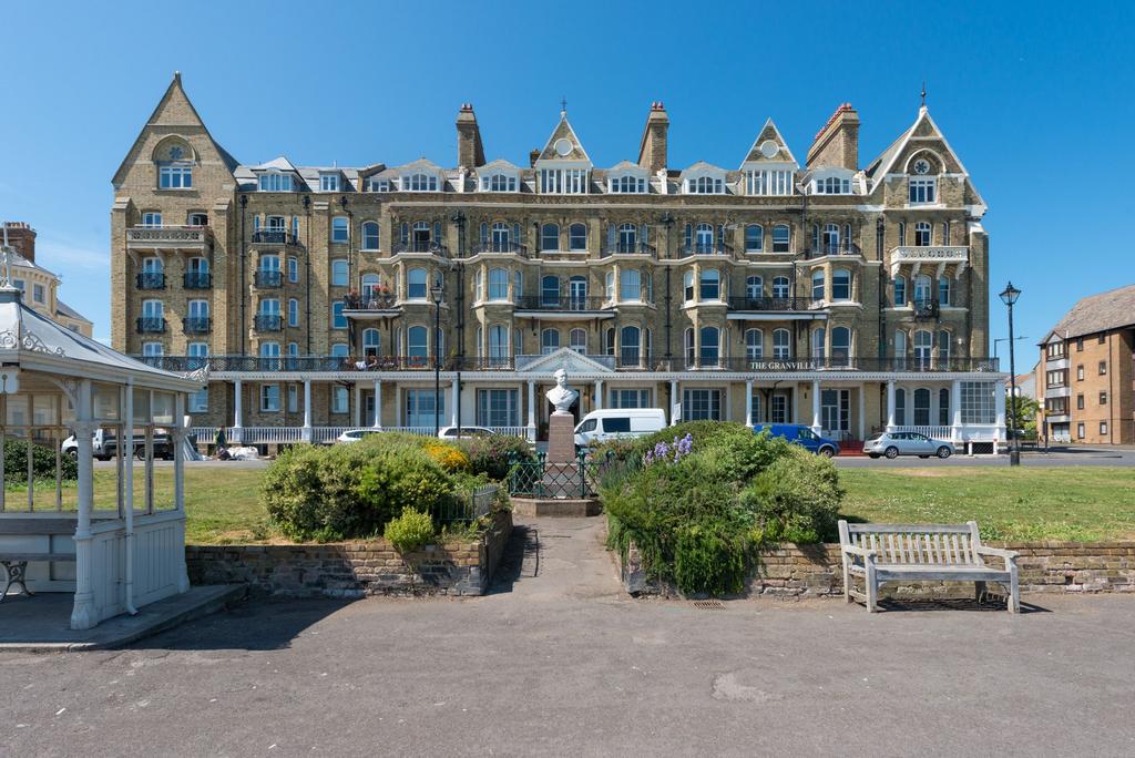 Victoria Parade, Granville House Victoria Parade, CT11 1 bed apartment for sale £179,995