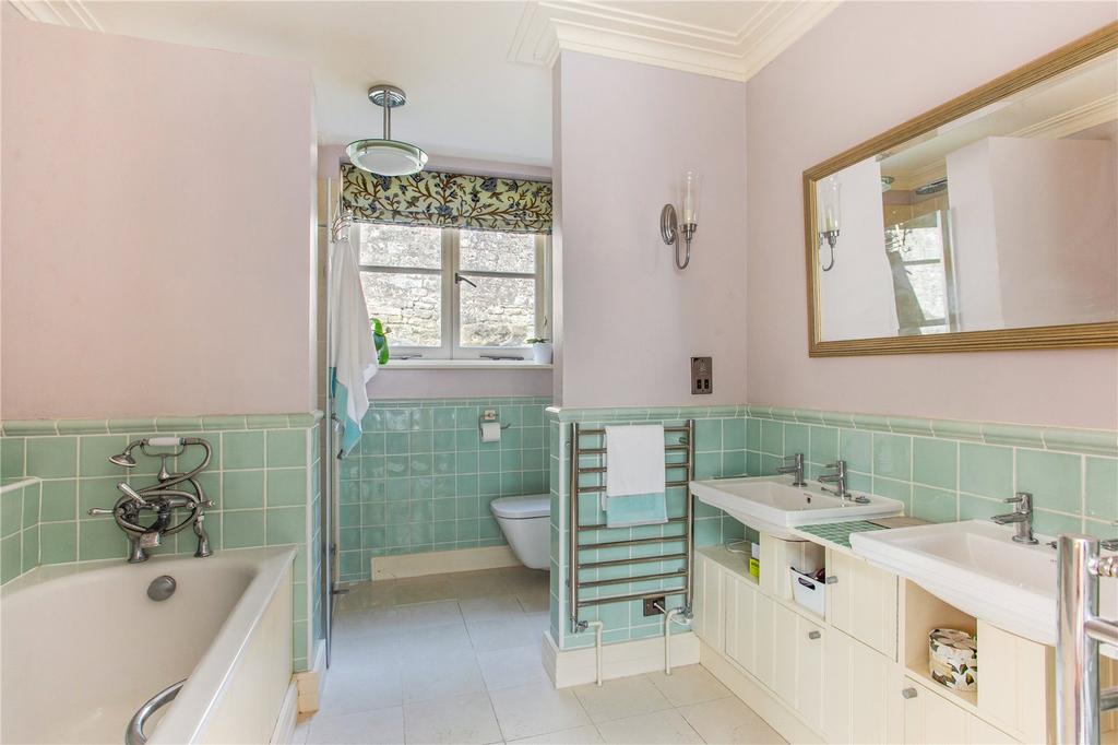 Ensuite Bathroom