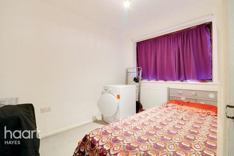 6 Dallega Close, Hayes, UB3 1ED