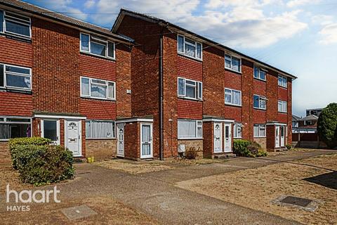 6 Dallega Close, Hayes, UB3 1ED