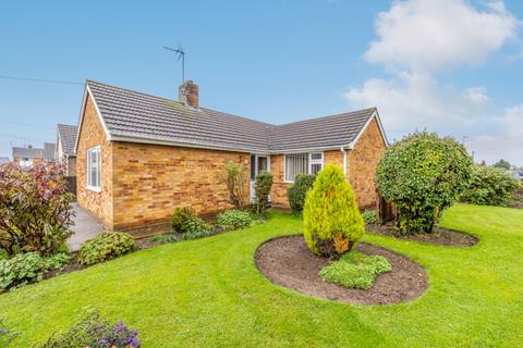 2 bedroom detached bungalow for sale - Pilgrims Way, Spalding, Lincolnshire, PE11