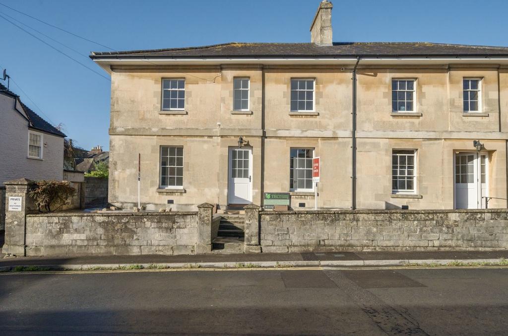 Ash Walk, Warminster, Warminster, BA12 2 bed character property £250,000