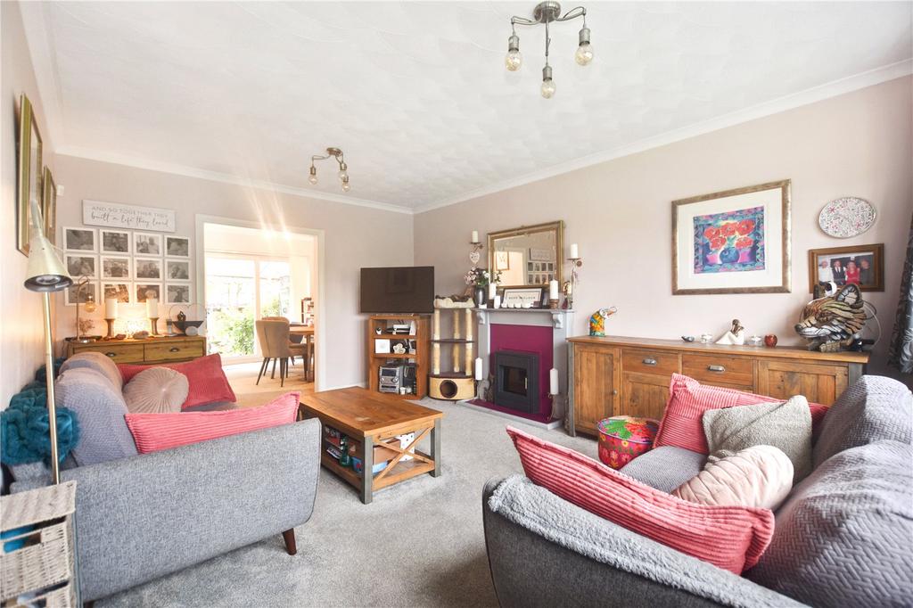 Hurst Road, Bexley, Kent, DA5 3 bed terraced house for sale £535,000