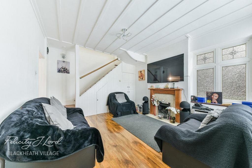 Senlac Road, London, SE12 3 bed semidetached house for sale £600,000