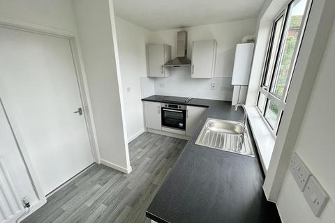 2 bedroom semi-detached house to rent, Sunderland SR5