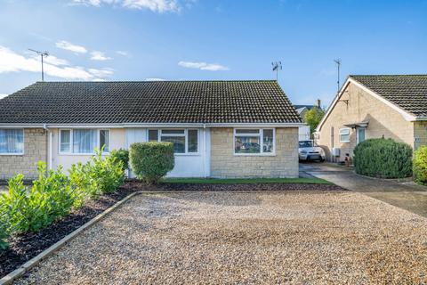 2 bedroom bungalow for sale, Bettertons Close, Fairford, Gloucestershire, GL7