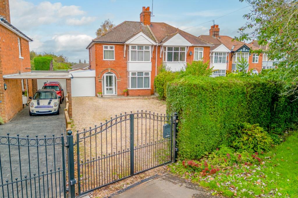Sleaford Road, Boston, Lincolnshire... 3 bed semidetached house £230,000