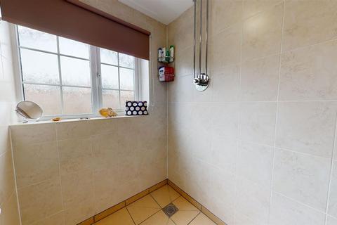 4 Risdon Close, Sturry, Canterbury, CT2 0JH