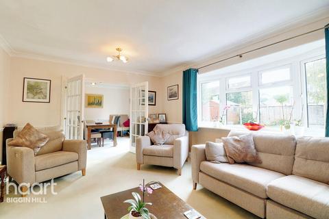 5 Koonowla Close, Biggin Hill, Westerham, TN16 3BJ