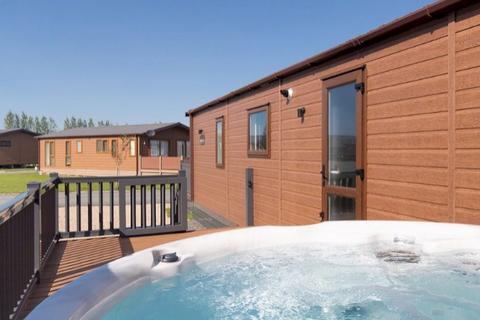 2 bedroom lodge for sale, main park 13, Caersws SY17