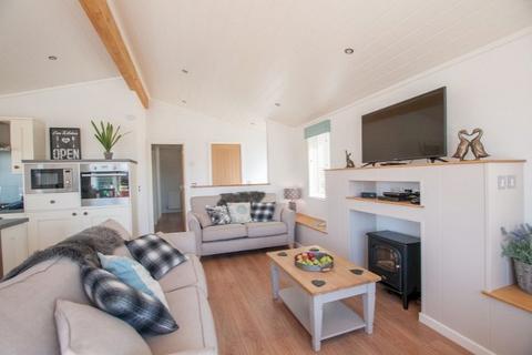 2 bedroom lodge for sale - Maesmawr Farm Resort, Caersws SY17