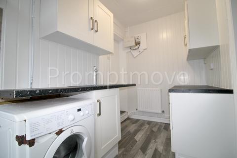 Studio to rent, Lyndhurst Road Luton LU1 1LN