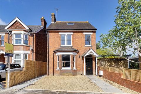 4 bedroom detached house to rent, St. Marys Road, Tonbridge, Kent, TN9