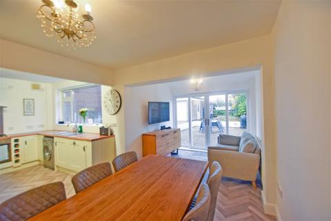 38 Baileys Close, Widnes, WA8 9JR