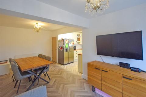 38 Baileys Close, Widnes, WA8 9JR