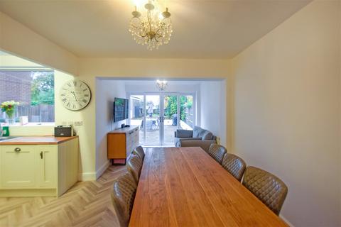 38 Baileys Close, Widnes, WA8 9JR