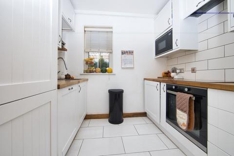 3 bedroom terraced house for sale, St. Radigunds Road, Dover, CT17