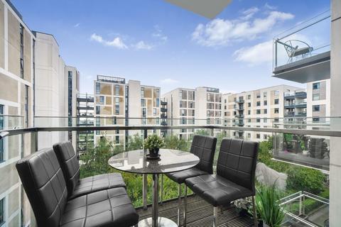 3 bedroom apartment for sale, Titian Heights, Scarlet Close, London, E20