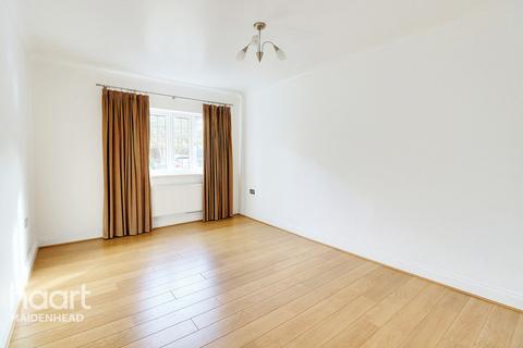 2 bedroom apartment for sale - Shoppenhangers Road, Maidenhead
