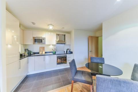 1 bedroom apartment to rent, Wharfside Point South, London, E14