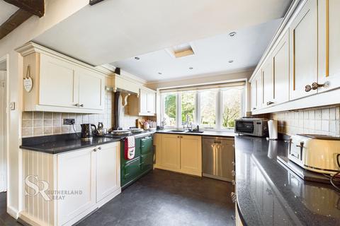 4 bedroom semi-detached house for sale, The Wash, Chapel-En-Le-Frith, SK23