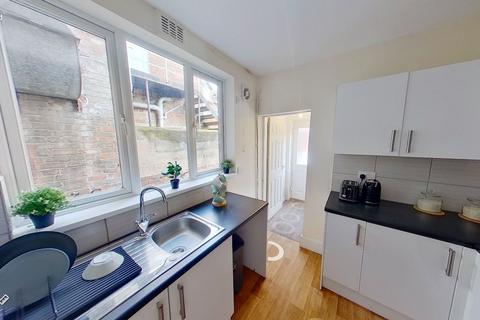 5 bedroom house to rent, 50 Lenton Boulevard, Lenton, Nottingham, NG7 2ES