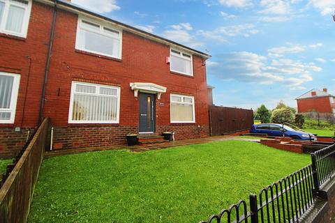 3 bedroom semi-detached house for sale, Meadowdale Crescent, Newcastle upon Tyne, Tyne and Wear, NE5 3HL