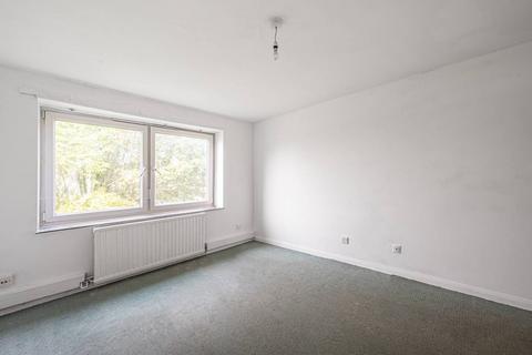 2 bedroom flat for sale, Bittacy Hill, Mill Hill East, London, NW7