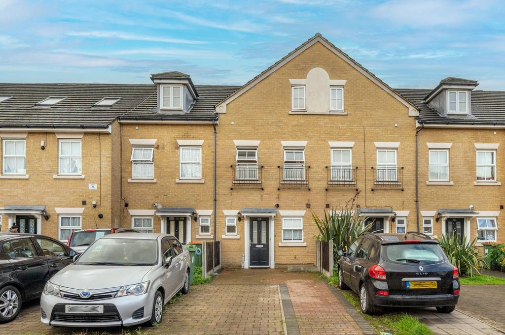 Boleyn Road, Forest Gate, London, E7 3 bed terraced house for sale £