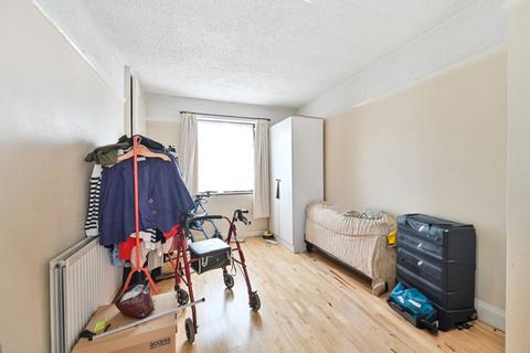 37 Crabtree Avenue, Wembley, HA0 1LW